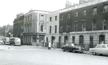 lambeth-palace-road-00546-350