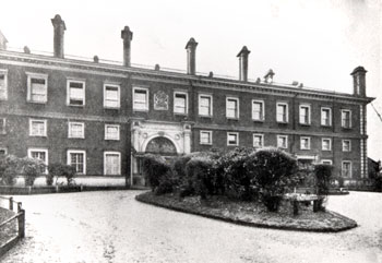 goldsmiths-college-01779-350