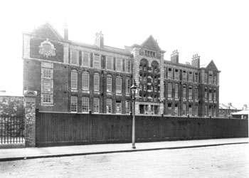 sandhurst-road-school-01526-350