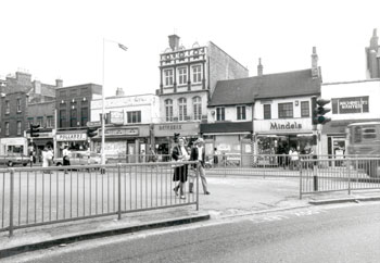 peckham-high-road-01669-350